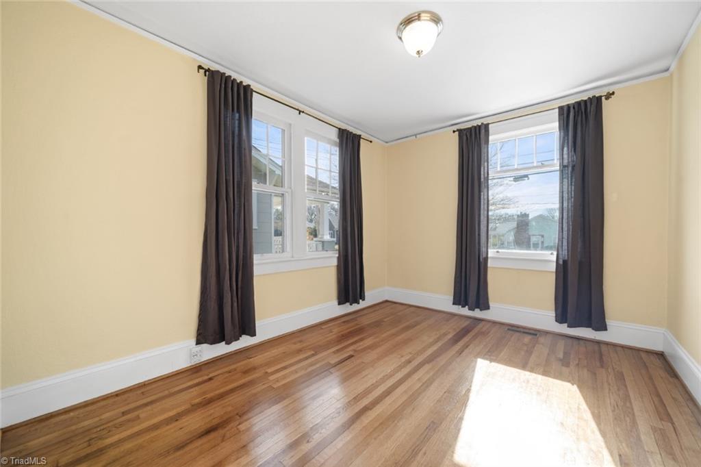 Winston-Salem, North Carolina 27103, United States, 3 Bedrooms Bedrooms, ,2 BathroomsBathrooms,Residential,Pending,12702