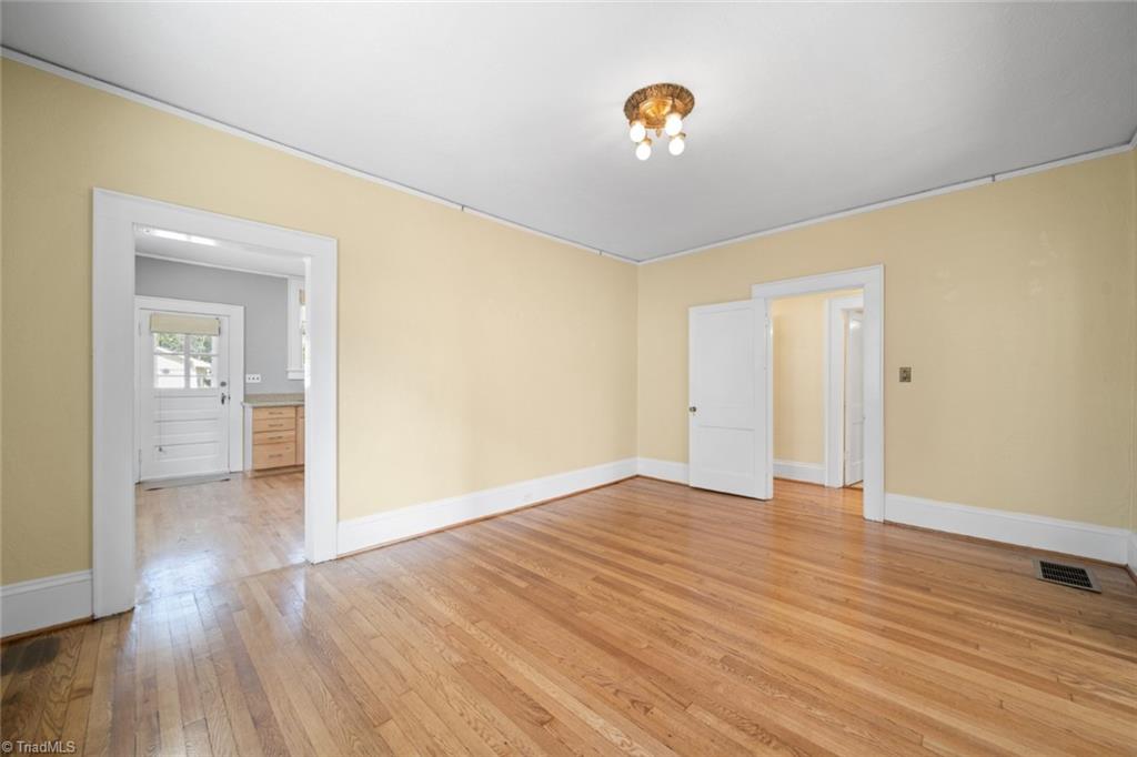 Winston-Salem, North Carolina 27103, United States, 3 Bedrooms Bedrooms, ,2 BathroomsBathrooms,Residential,Pending,12702