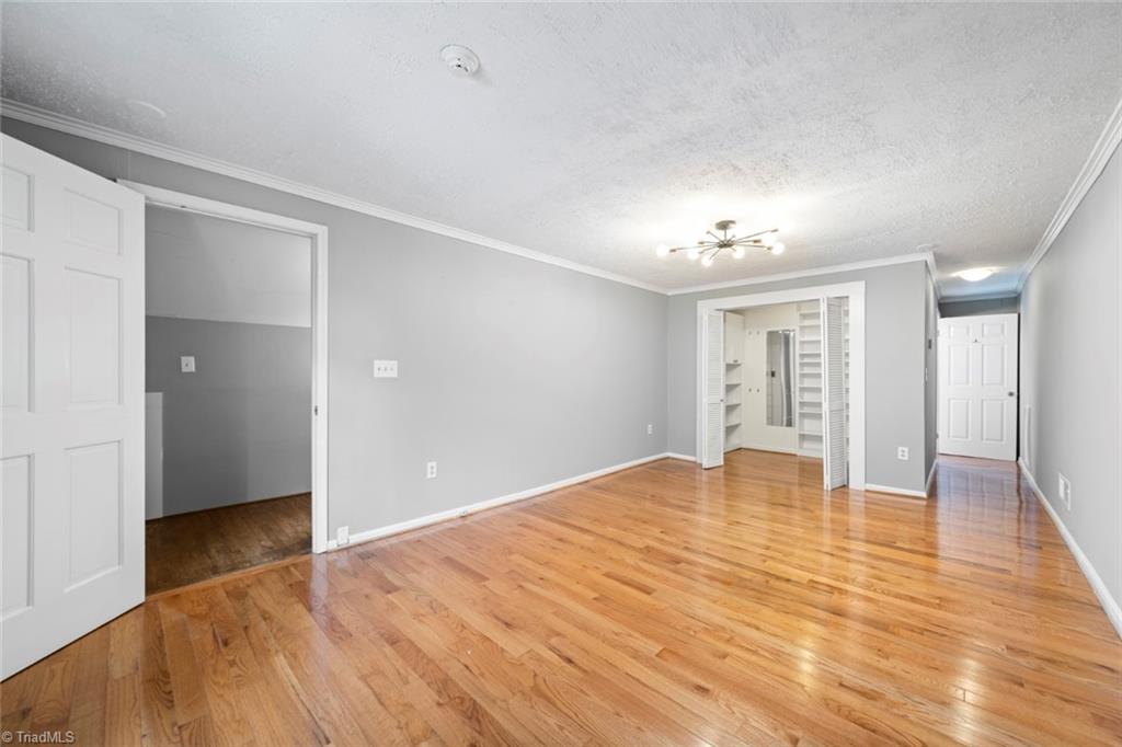 Winston-Salem, North Carolina 27103, United States, 3 Bedrooms Bedrooms, ,2 BathroomsBathrooms,Residential,Pending,12702