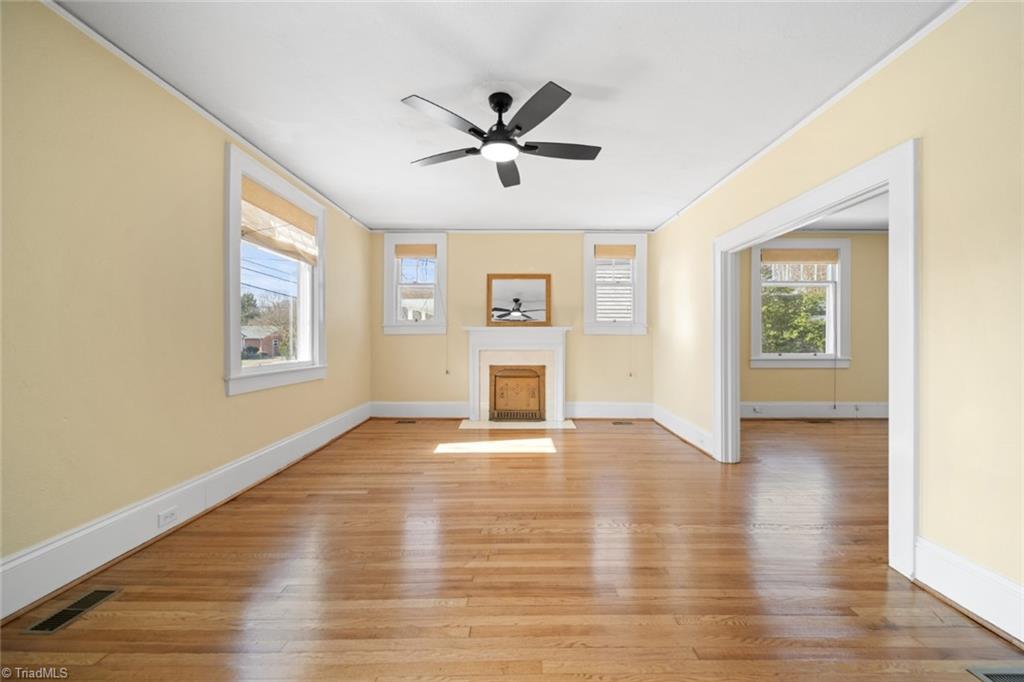 Winston-Salem, North Carolina 27103, United States, 3 Bedrooms Bedrooms, ,2 BathroomsBathrooms,Residential,Pending,12702