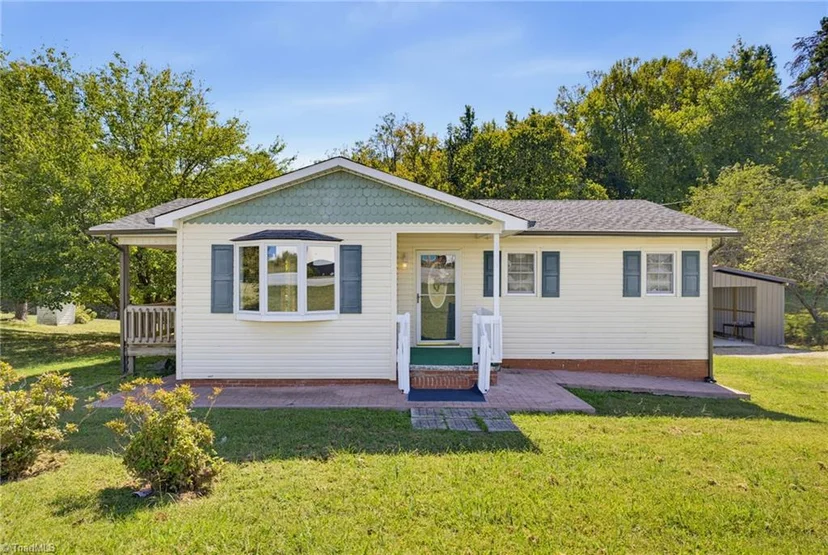 5135 Harvey Road, photo 1 of 39