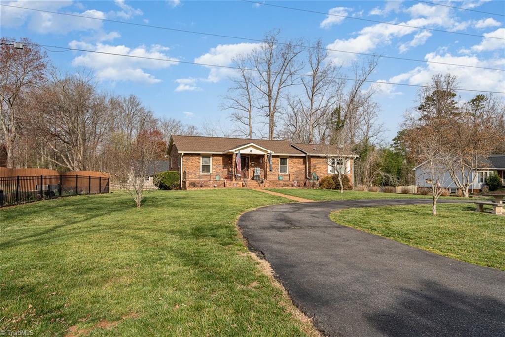 4050 Clinard Road, Clemmons, North Carolina image 2