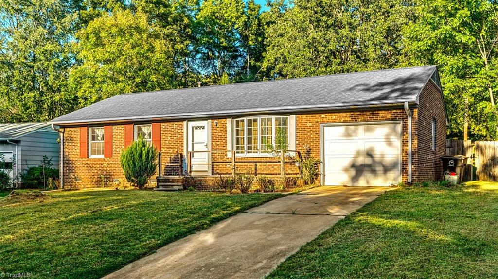 Photo of 4105 Flagstaff Court, Greensboro, NC 27406 (MLS # 1237127)