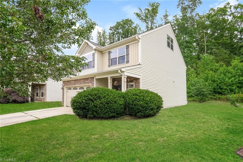 Photo of 2633 Chari Park Lane, Walkertown, NC 27051 (MLS # 1225304)