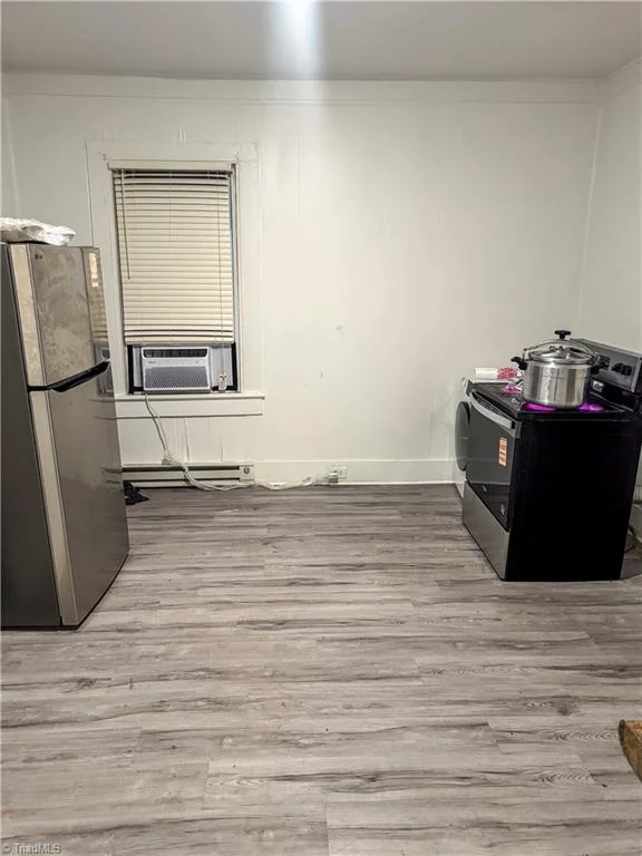918 Merritt Drive, photo 5 of 29