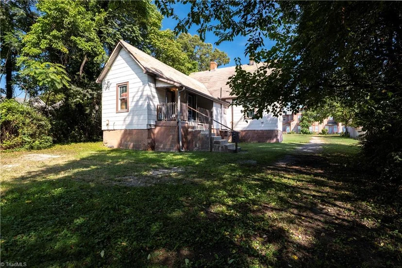 918 Merritt Drive, photo 1 of 29