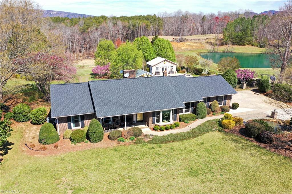 1120 Fred Merritt Road, King, North Carolina image 18