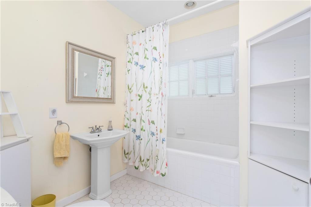 2440 Glencoe Street, Burlington, North Carolina image 14