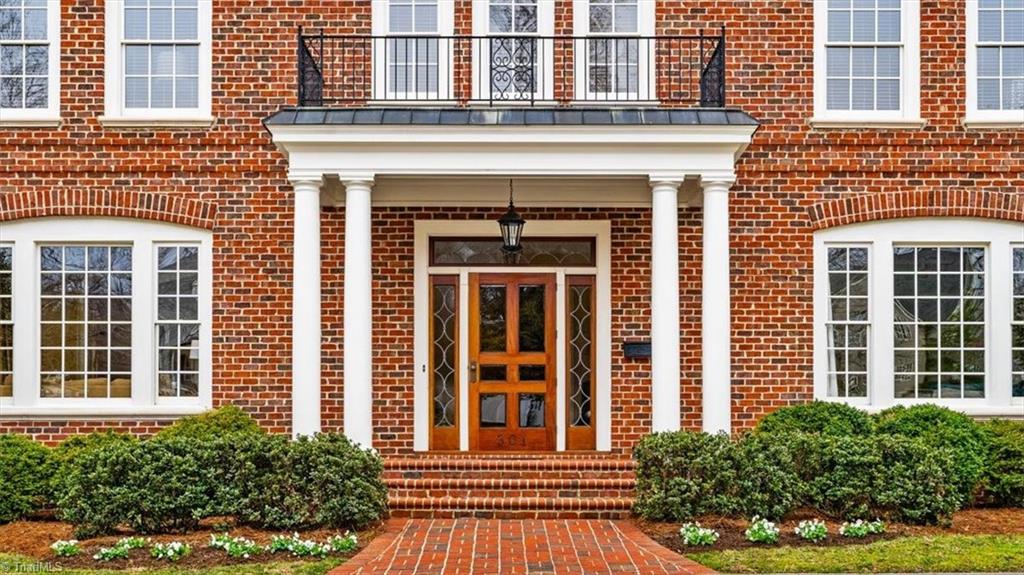 301 Country Club Drive