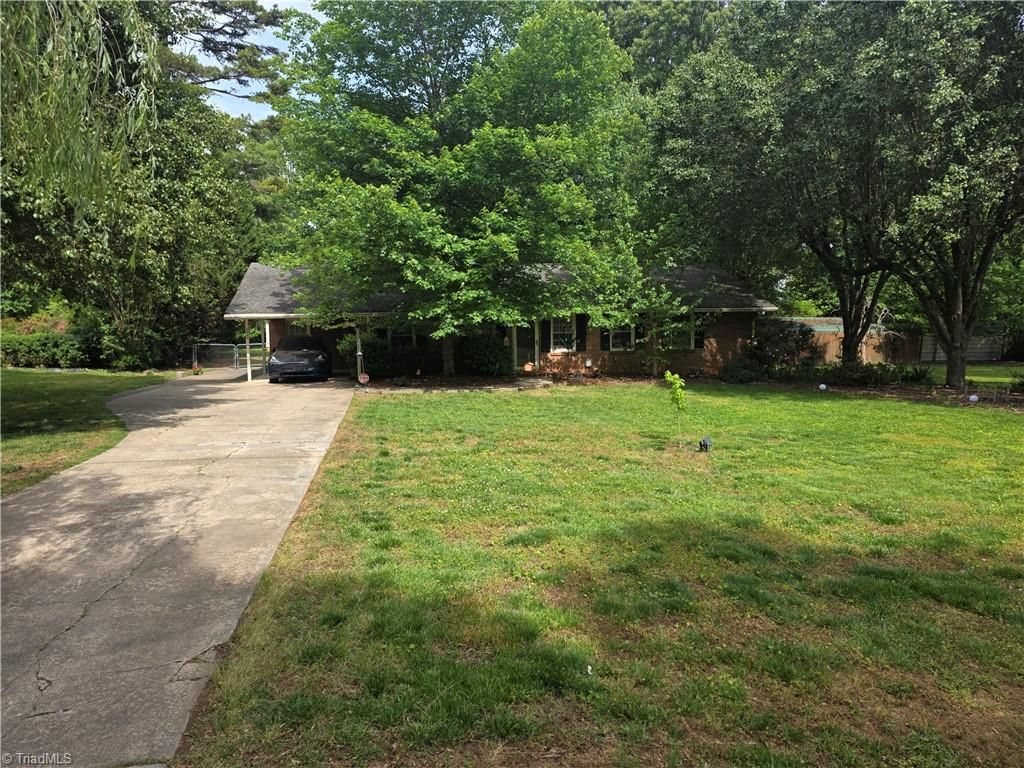 Photo of 2945 Kecoughtan Road, Pfafftown, NC 27040 (MLS # 1218281)