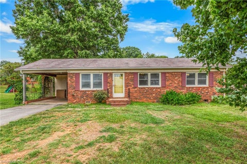Homes For Sale - 2380 W Us Highway 64<br/> Mocksville, NC 27028
