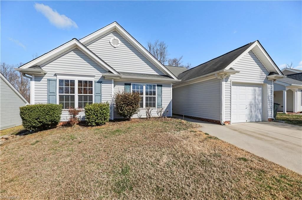 Photo of 6003 Trailshead Drive, Greensboro, NC 27405 (MLS # 1210203)