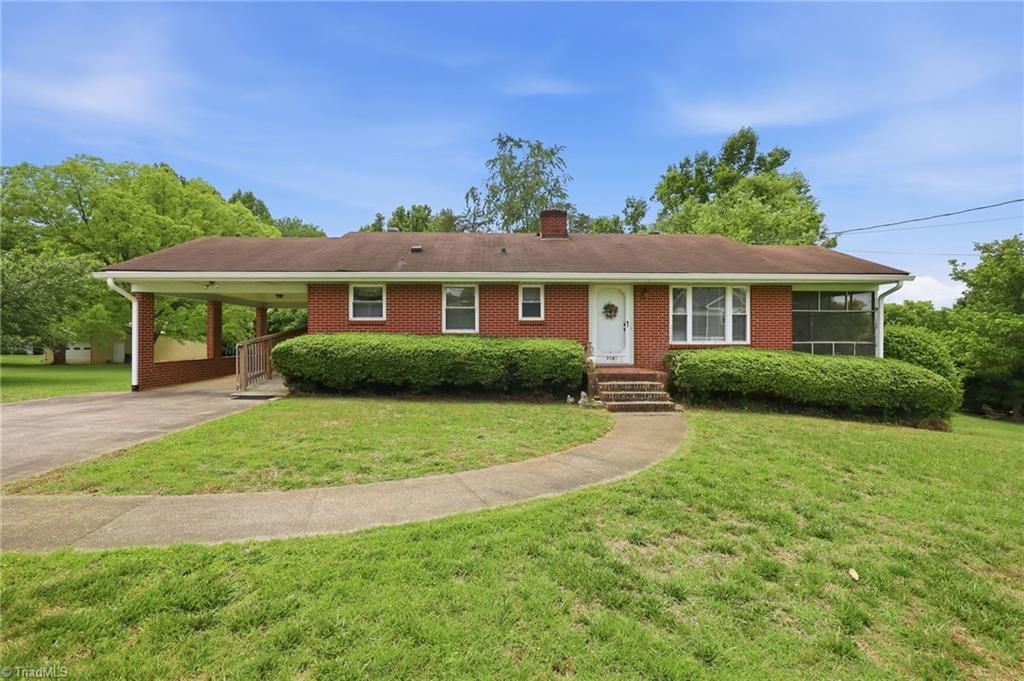 Photo of 2040 Glovenia Drive, Winston-Salem, NC 27127 (MLS # 1222019)