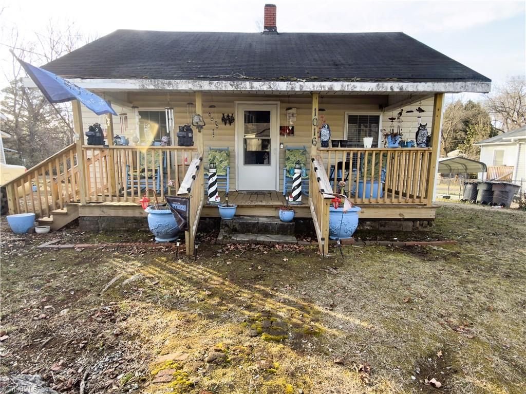 Photo of 1016 Cranbrook Street, Greensboro, NC 27407 (MLS # 1209375)