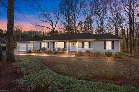 Photo of 1250 Edgewood Court, Salisbury, NC 28147 (MLS # 1207377)