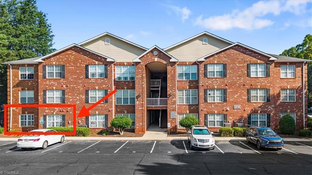 Photo of 3716 Cotswold Avenue #B, Greensboro, NC 27410 (MLS # 1236527)