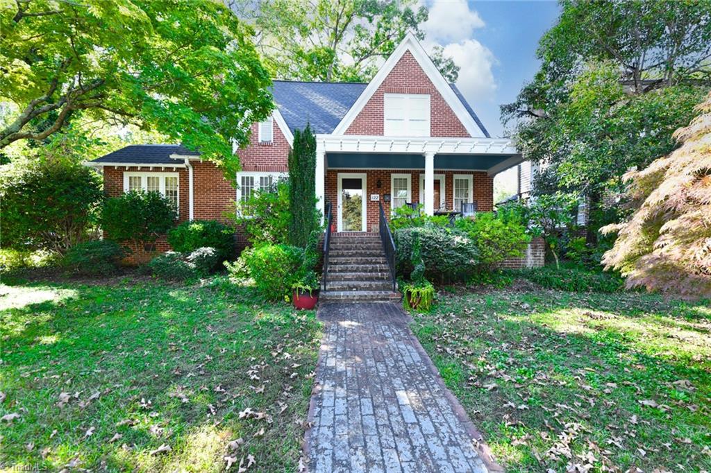 Greensboro, North Carolina 27403, United States, 4 Bedrooms Bedrooms, ,2 BathroomsBathrooms,Residential,Pending,38594