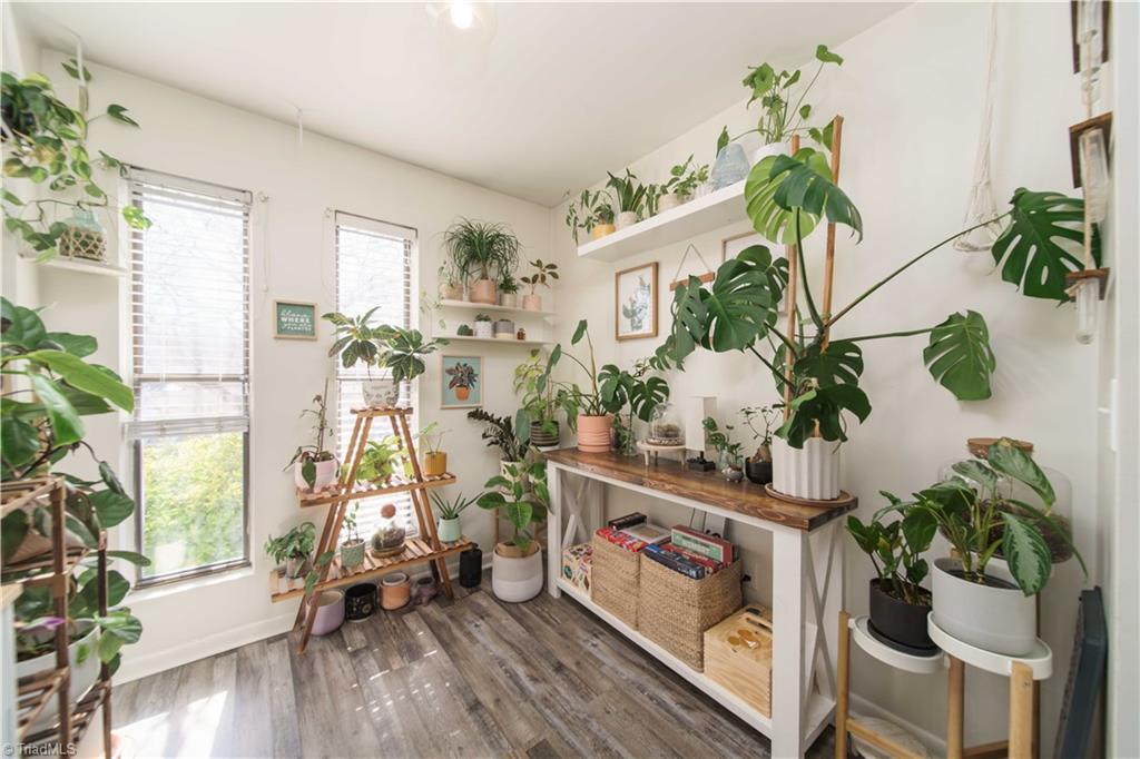 2505 Tantelon Place