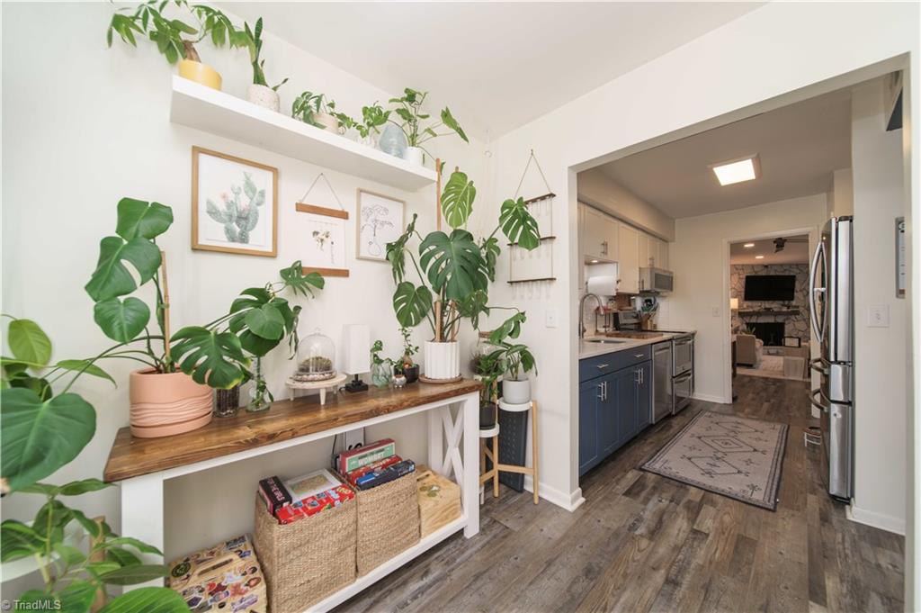 2505 Tantelon Place