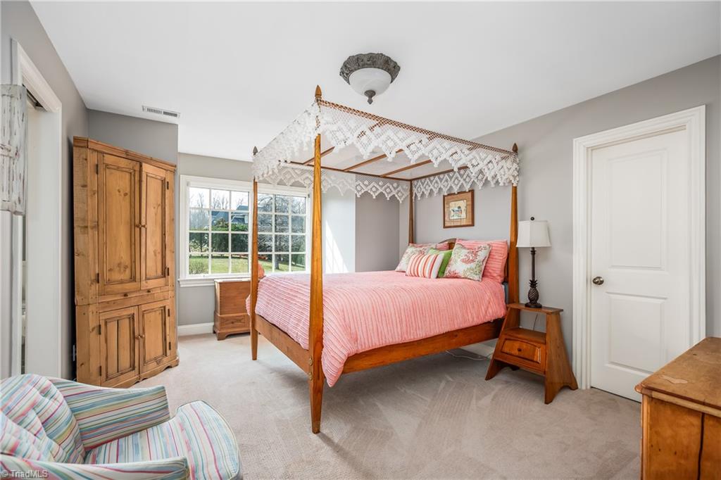 2821 Swan Lake Drive, High Point, North Carolina image 33