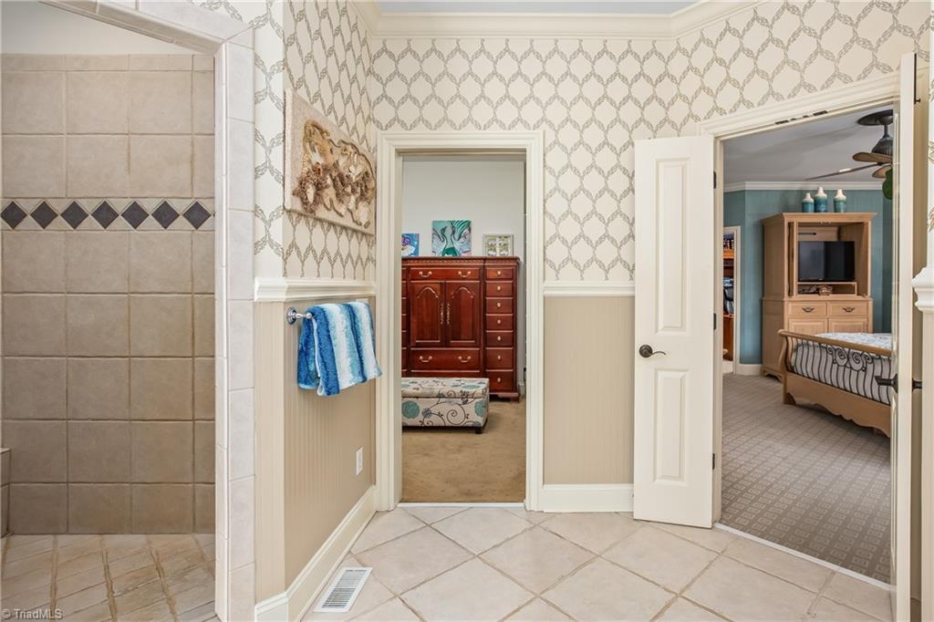2821 Swan Lake Drive, High Point, North Carolina image 25