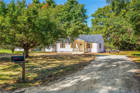 A home in Kernersville