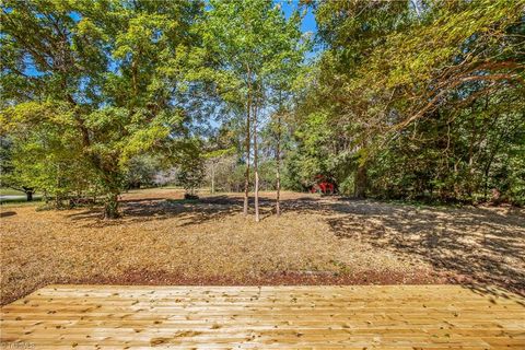 A home in Kernersville