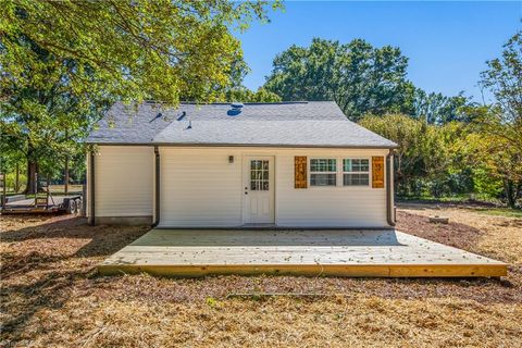 A home in Kernersville