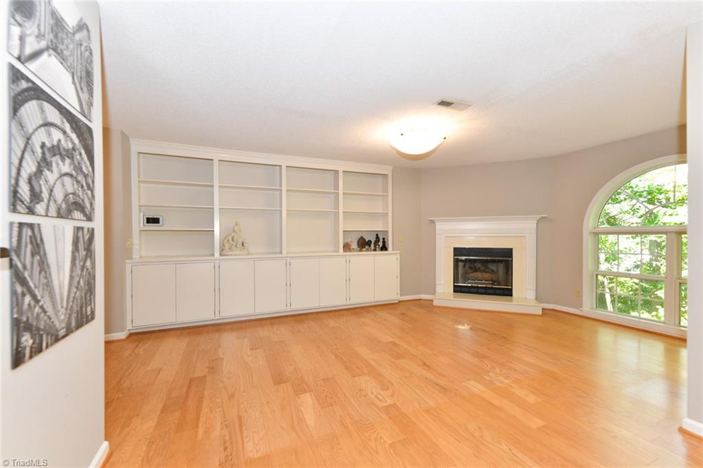 Greensboro, North Carolina 27410, United States, 2 Bedrooms Bedrooms, ,2 BathroomsBathrooms,Residential,Active,152730