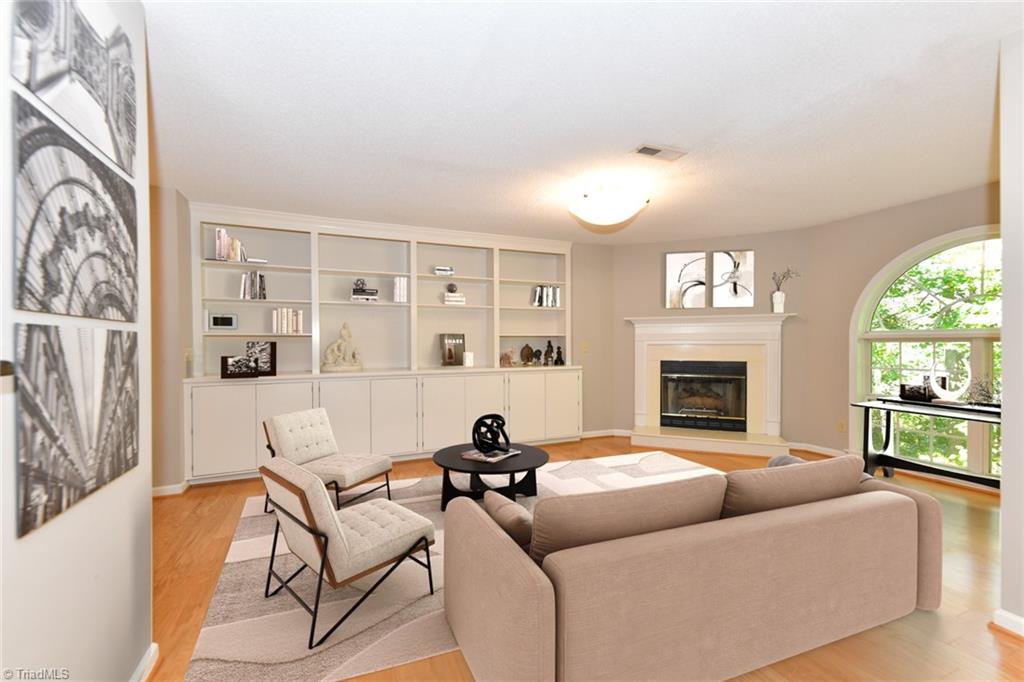 Greensboro, North Carolina 27410, United States, 2 Bedrooms Bedrooms, ,2 BathroomsBathrooms,Residential,Active,152730