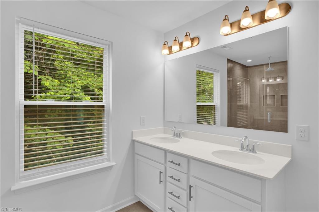 4038 Monteray Circle, High Point, North Carolina image 17