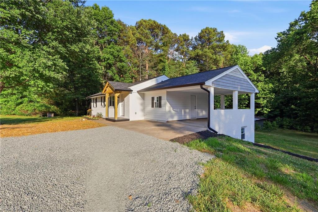 2512 Oak Ridge Road