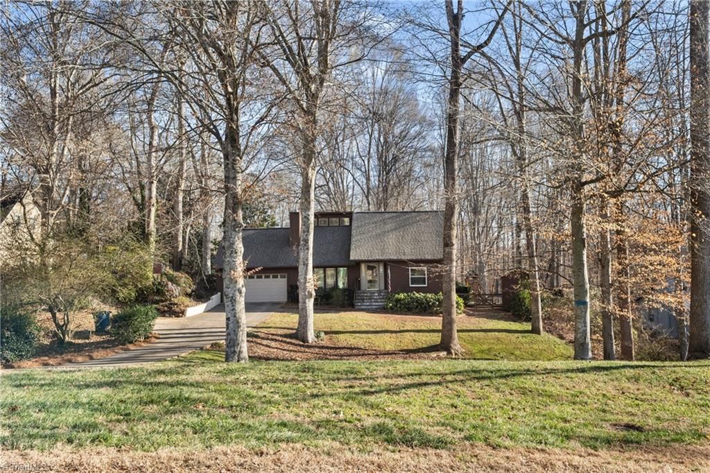 Photo of 813 Horncastle Road, Winston-Salem, NC 27104 (MLS # 1207524)