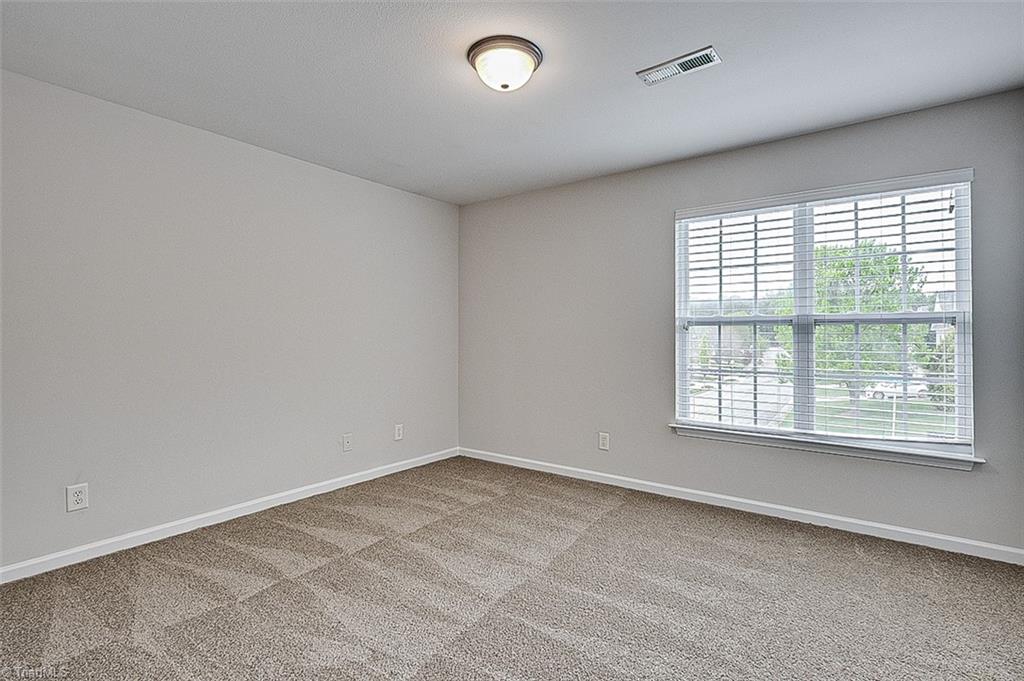 4300 Laurel Creek Drive, Greensboro, North Carolina image 32