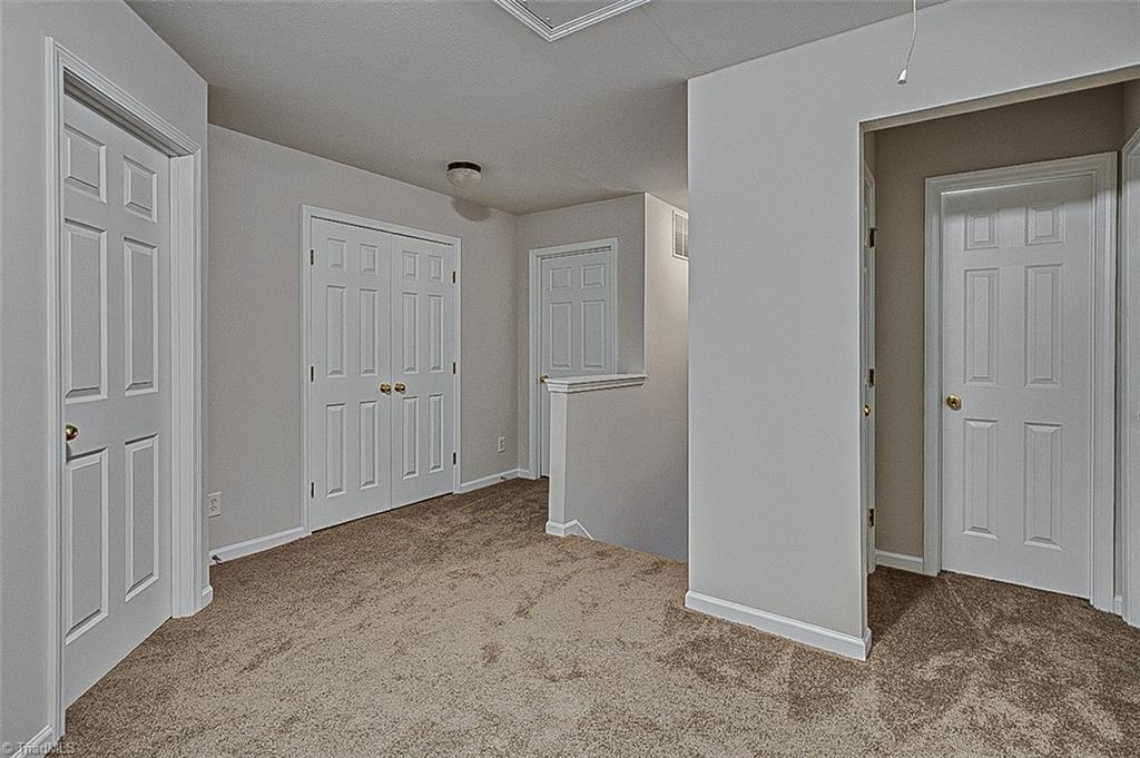 4300 Laurel Creek Drive, Greensboro, North Carolina image 38