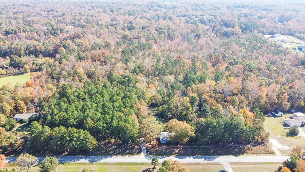 Photo of 5509 DRAKE Road, Greensboro, NC 27406 (MLS # 1212406)