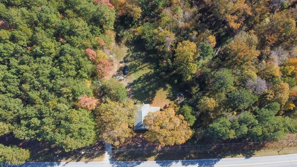 Photo of 5509 DRAKE Road, Greensboro, NC 27406 (MLS # 1212406)