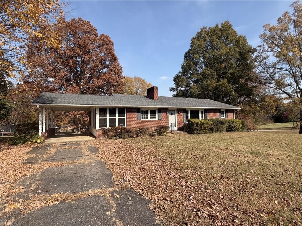 Photo of 4645 Old US Highway 421 E, Yadkinville, NC 27055 (MLS # 1203786)