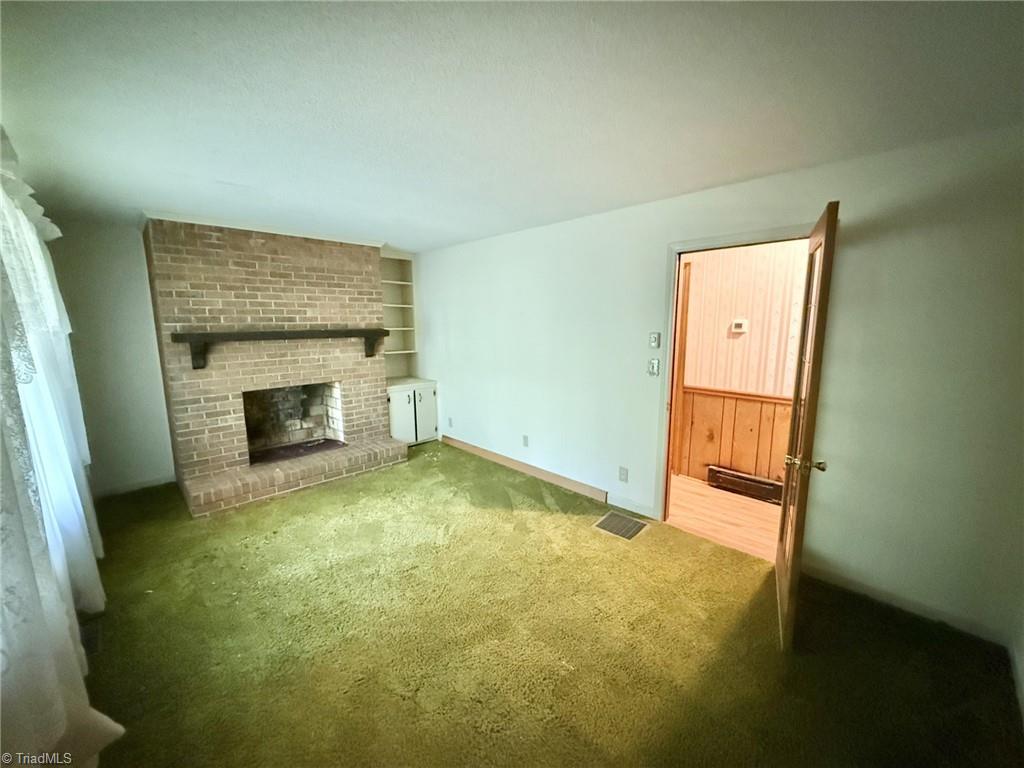 Walkertown, North Carolina 27051, United States, 3 Bedrooms Bedrooms, ,2 BathroomsBathrooms,Residential,Pending,156589