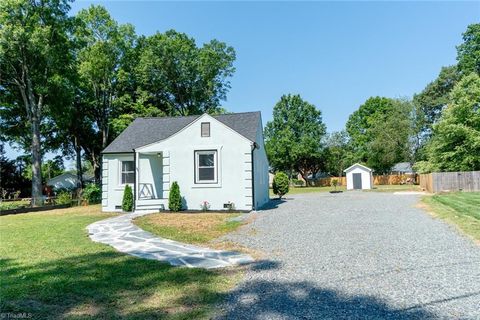 Single Family Residence in Burlington NC 1614 Granville Street.jpg