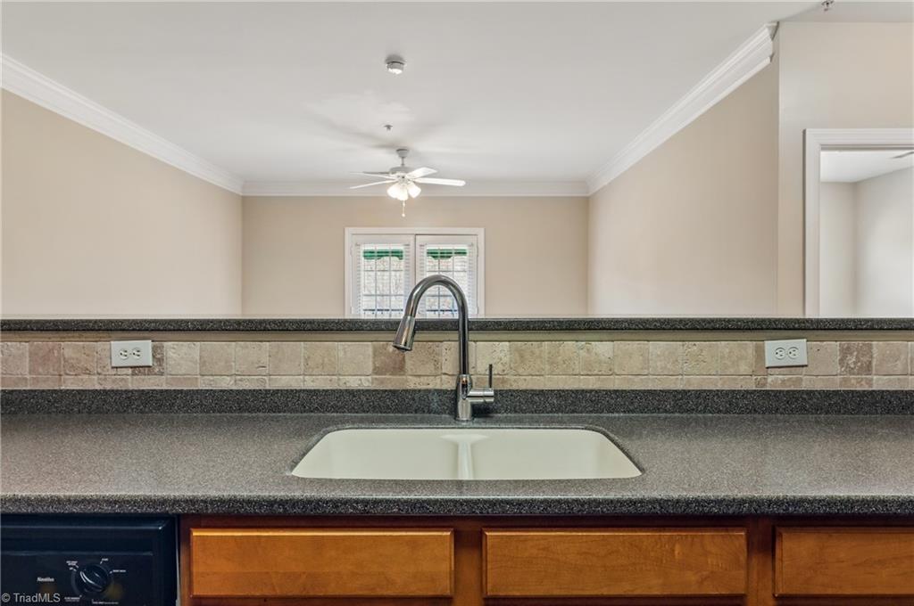 102 Sunset Circle #203, Greensboro, North Carolina image 13