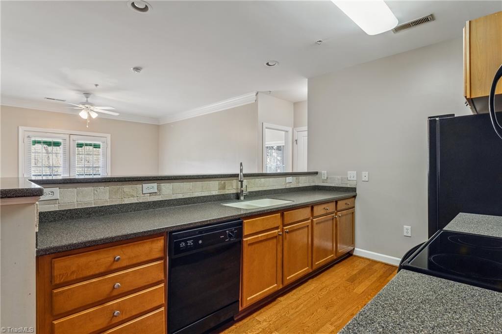 102 Sunset Circle #203, Greensboro, North Carolina image 10