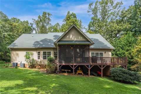 A home in Lewisville