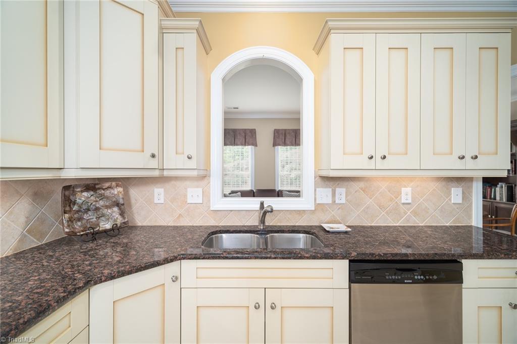5418 Ggo Drive, Greensboro, North Carolina image 16