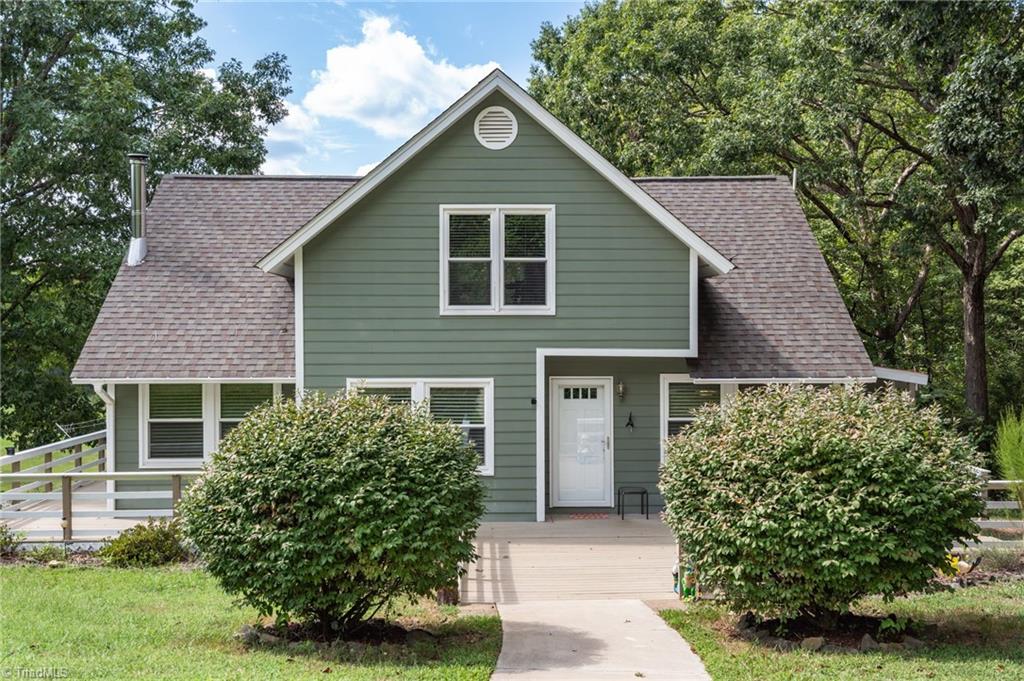 Photo of 423 Deer Run Road, Prospect Hill, NC 27314 (MLS # 1235908)