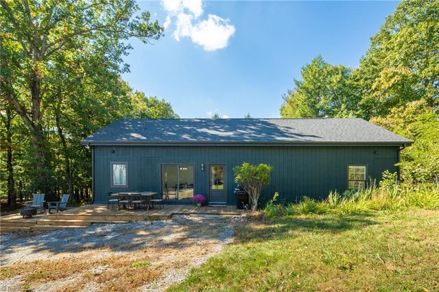 1138 Lump Road, photo 4 of 49
