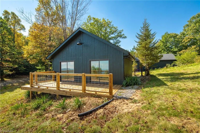 1138 Lump Road, photo 1 of 49