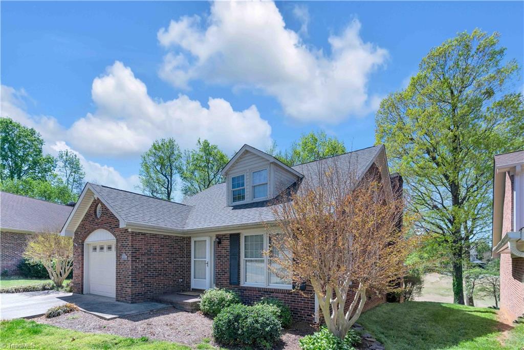3521 Cherry Hill Drive, Greensboro, North Carolina image 2