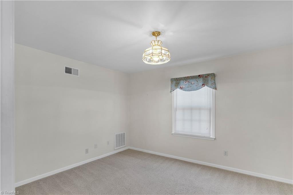 3521 Cherry Hill Drive, Greensboro, North Carolina image 30