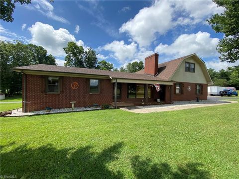 Homes For Sale - 331 Collins Road<br/> Dobson, NC 27017